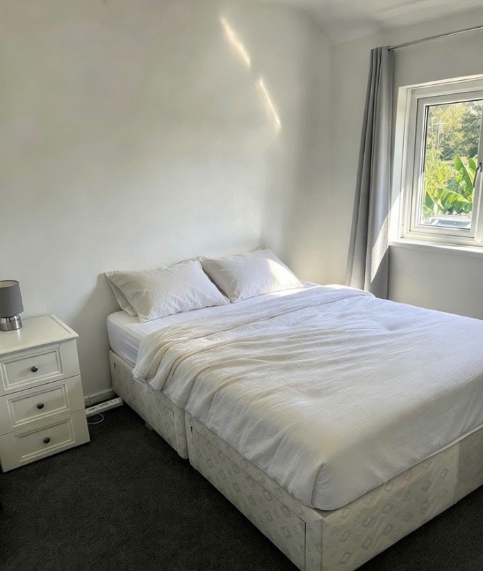 Room Elaine Avenue in Strood