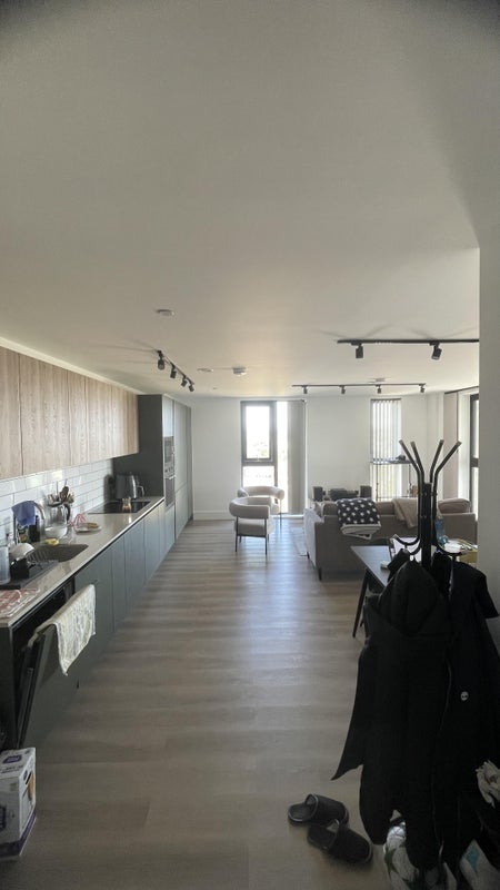 Room Scrubs Lane in Greater London