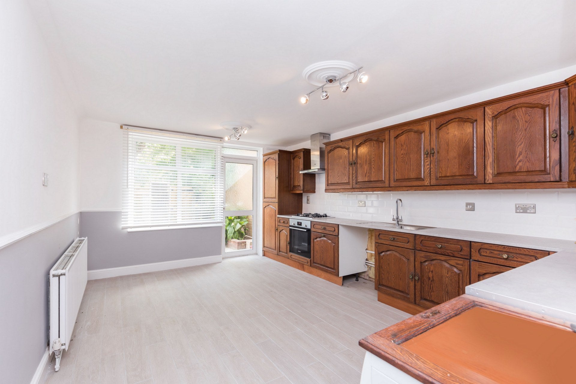 House Kirkland Walk in Greater London