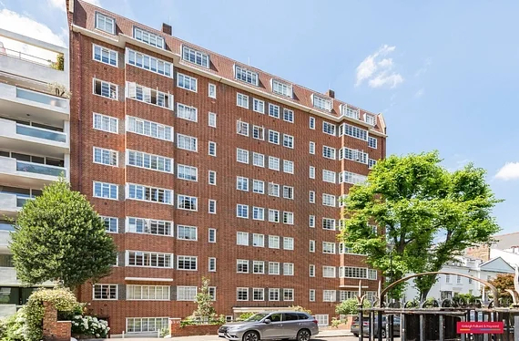 Flat St Petersburgh Place in City of Westminster