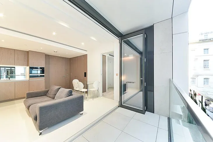 Flat Water Lane in City of London