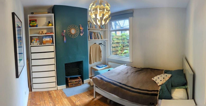 Room Brettenham Road in Greater London