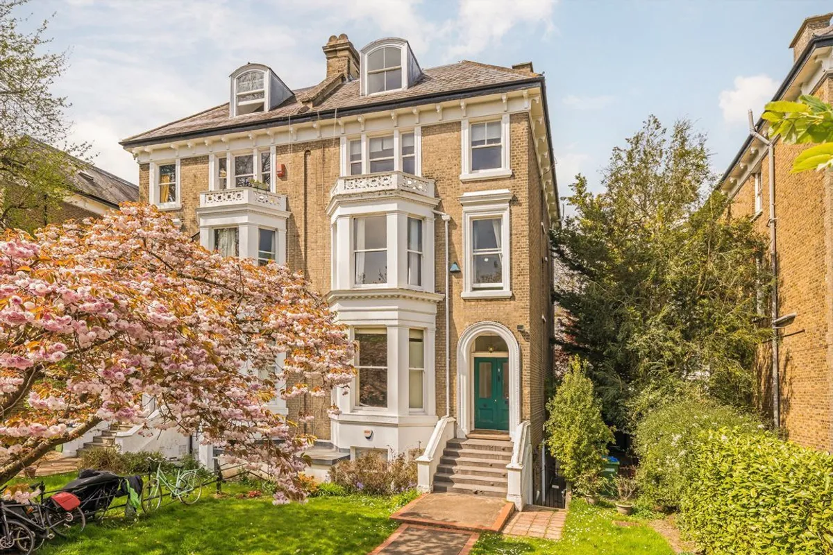 Flat Cambridge Park in Greater London
