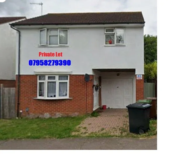 House Cardinal Avenue in Hertsmere