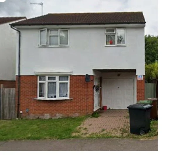House Cardinal Avenue in Hertsmere