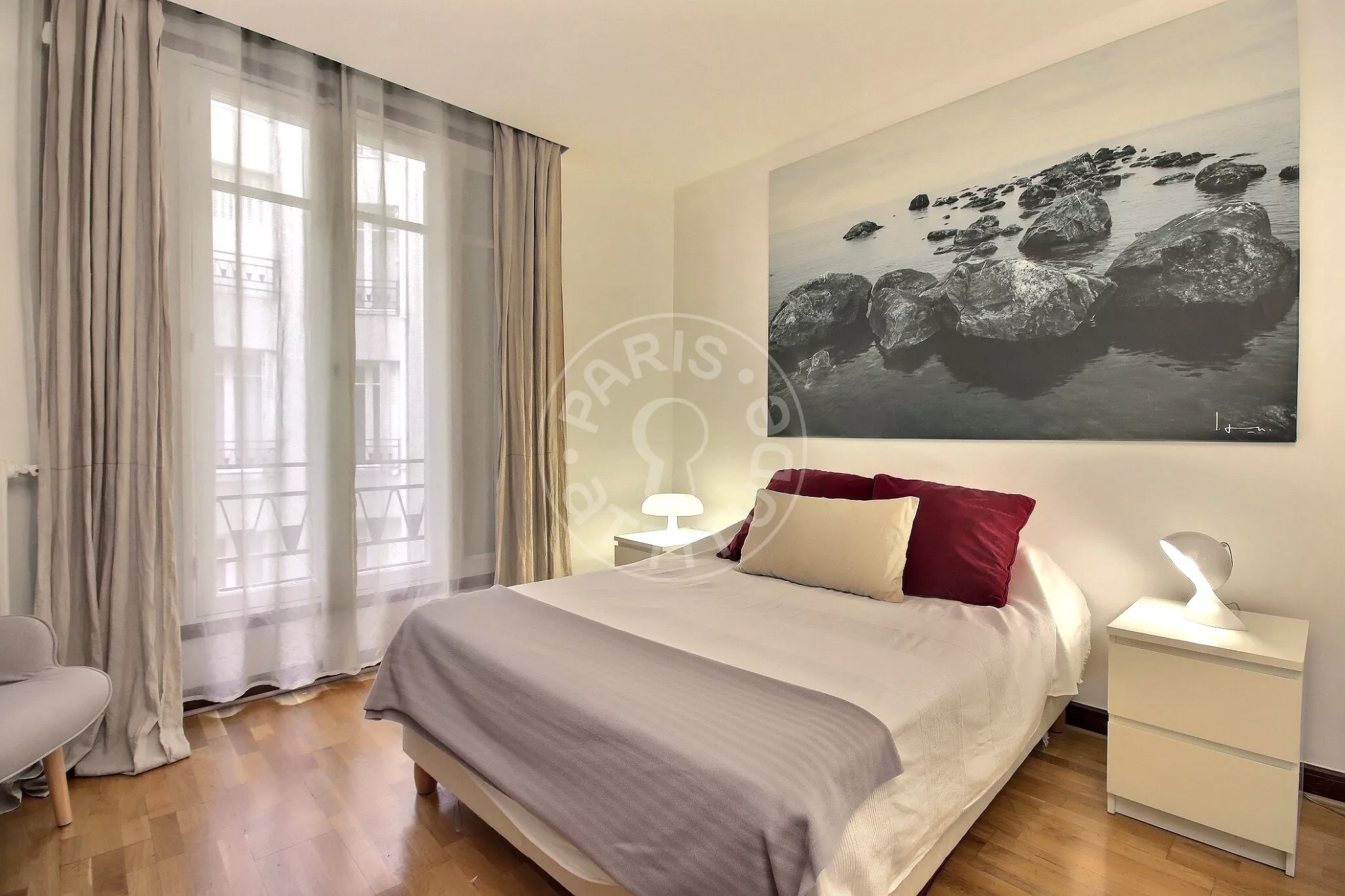 Appartement Avenue Pierre-Iᵉʳ-de-Serbie à Paris
