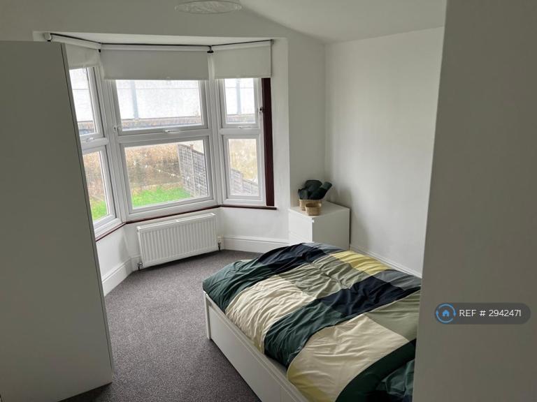 Room Durban Road in Greater London