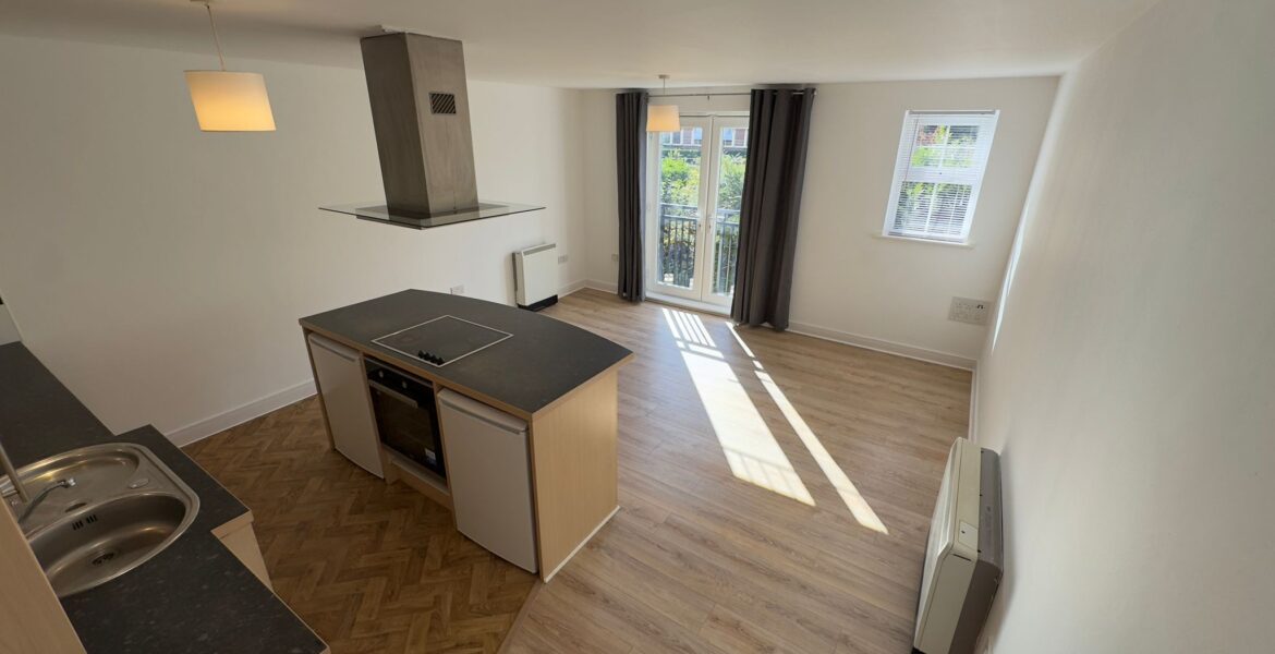 Flat Oxclose Park Gardens in Sheffield