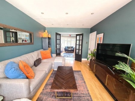 House Ringstead Road in Greater London
