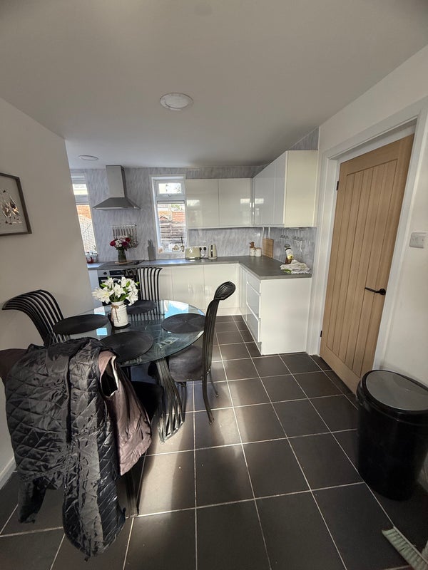 Room George Street in Barnsley