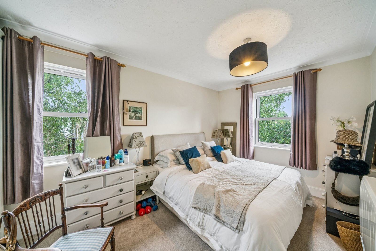 Flat East Hill in Greater London