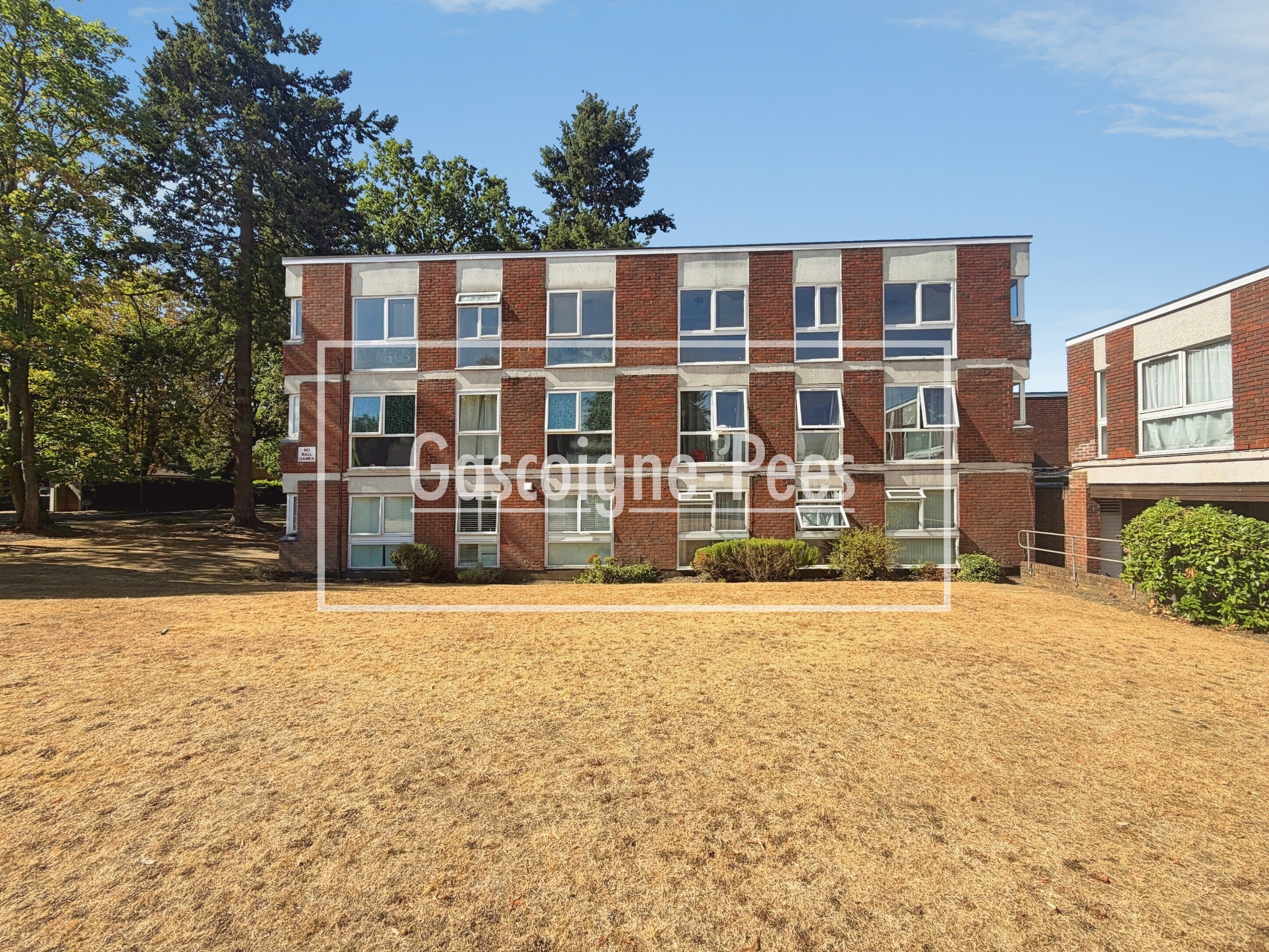 Flat The Close in Woking