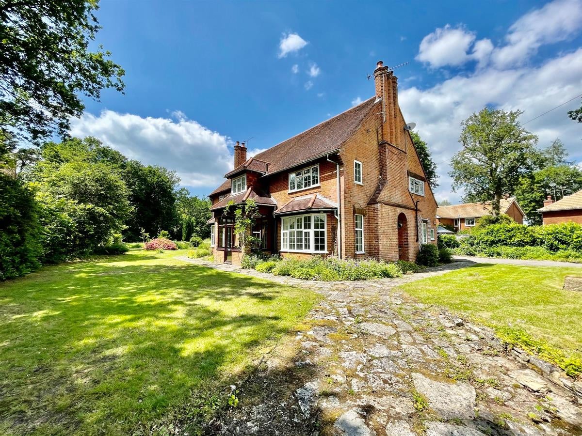 House Quennells Hill in Waverley