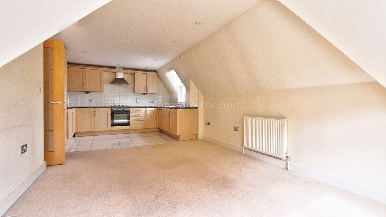 Flat Lansdowne Road in Greater London