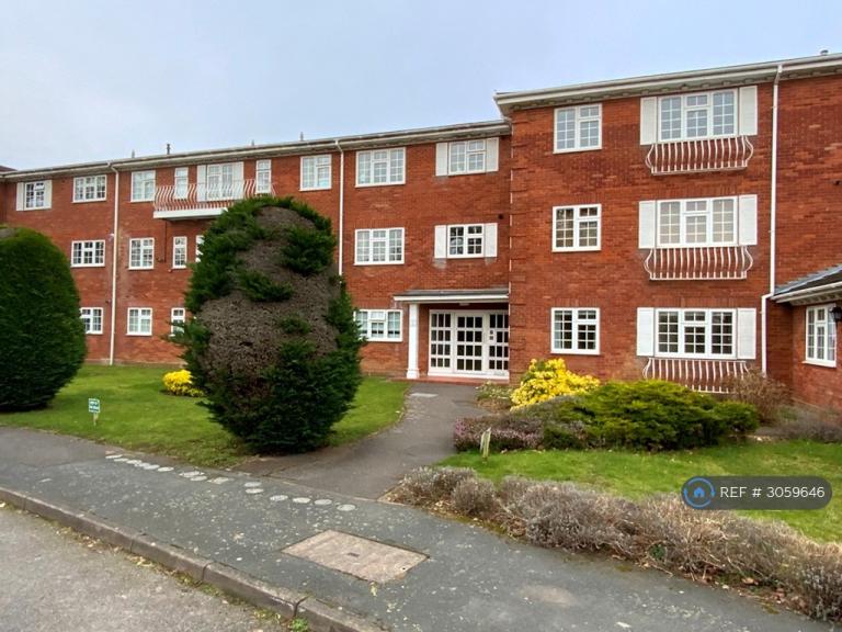 Flat Hillmead Court in Taplow