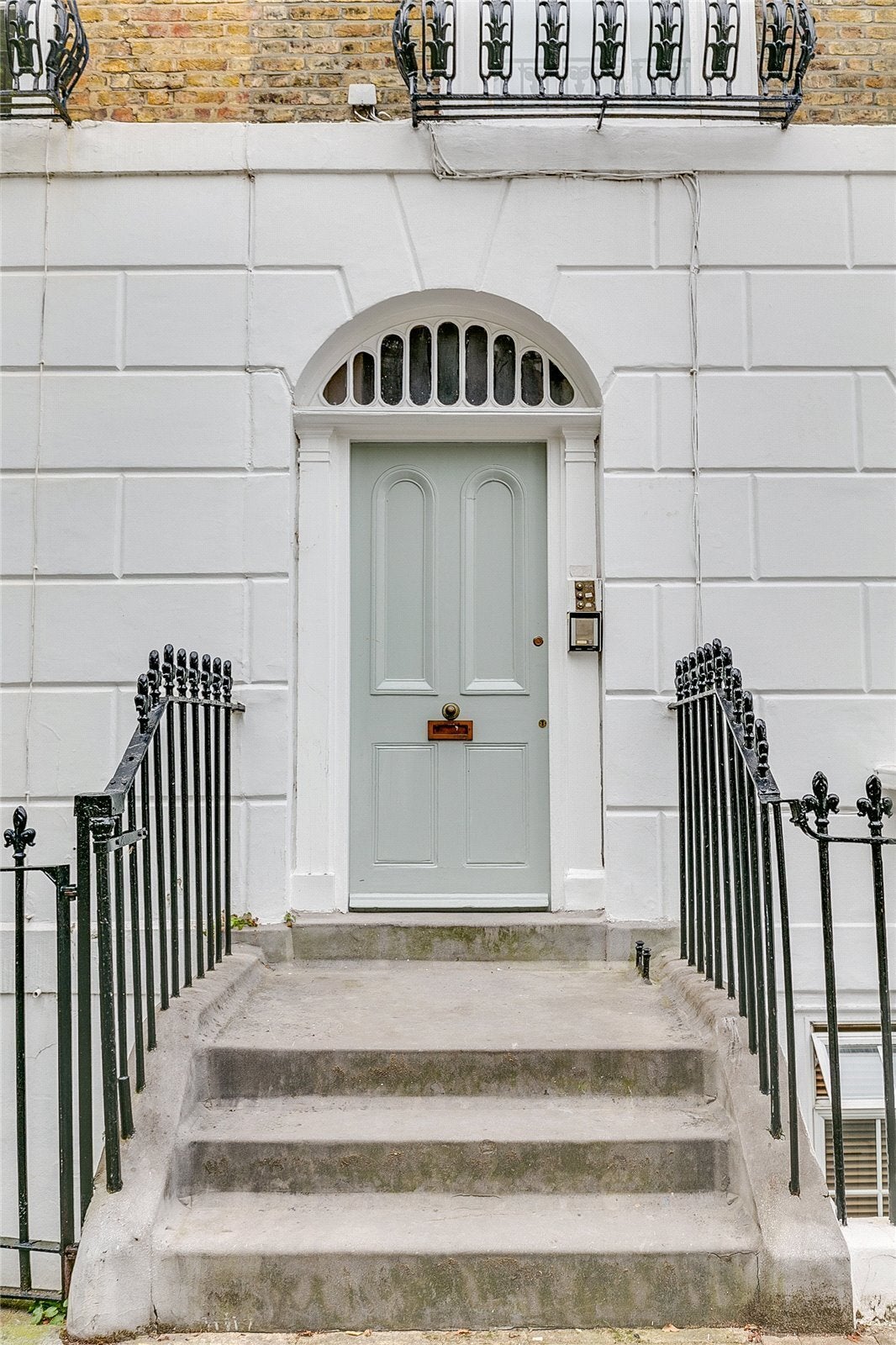 Flat Barnsbury Street in Greater London