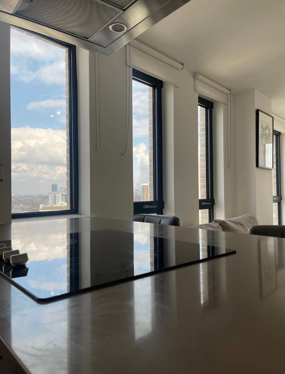 Flat Williamsburg Plaza in Greater London
