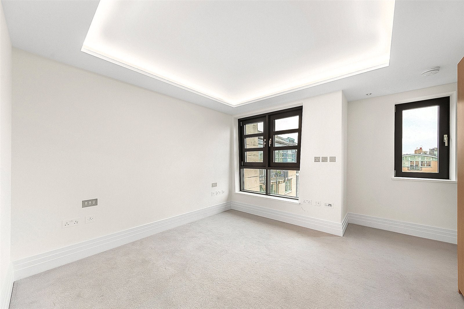 Flat Kensington Gardens Square in City of Westminster
