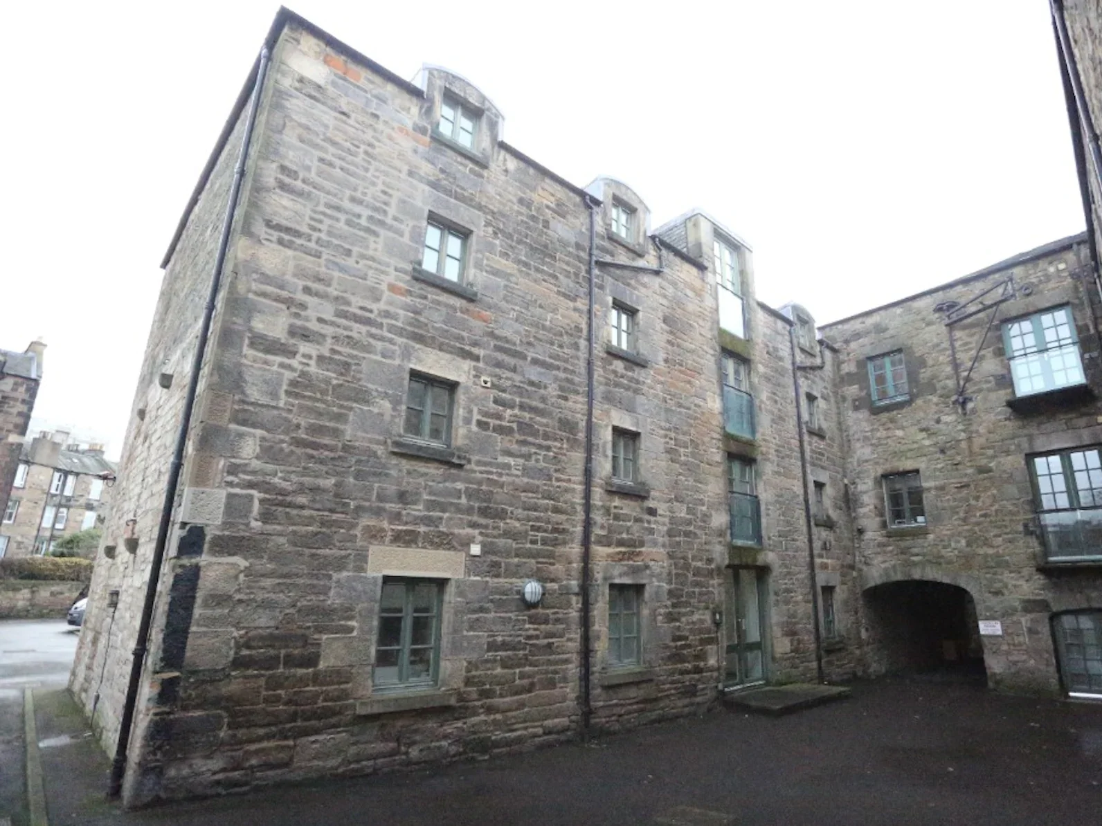 Flat Yardheads in City of Edinburgh