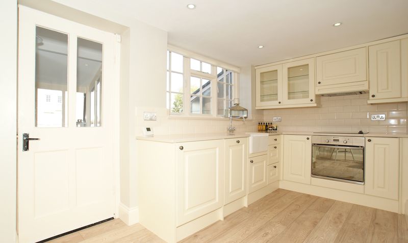 Flat Harewood Avenue in Leeds