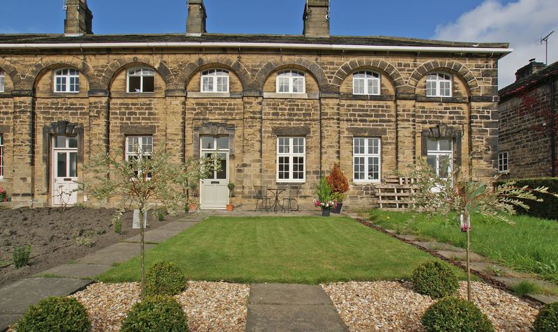 Flat Harewood Avenue in Leeds