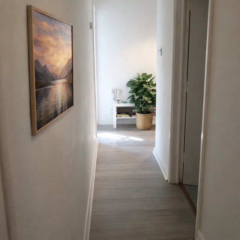 Room Cleeve Way in Greater London
