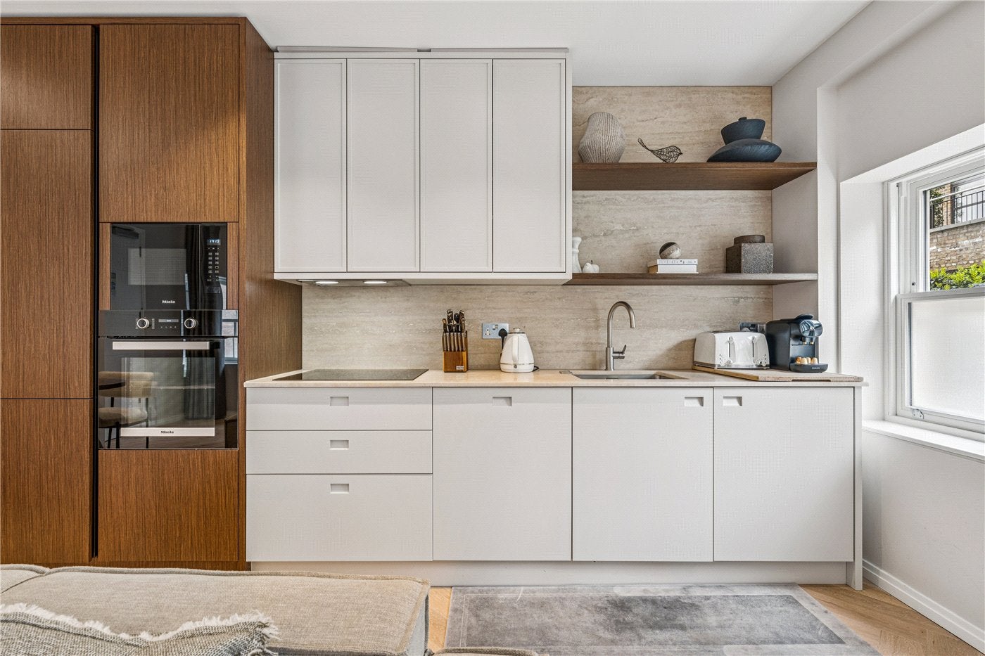 Flat Stukeley Street in Greater London