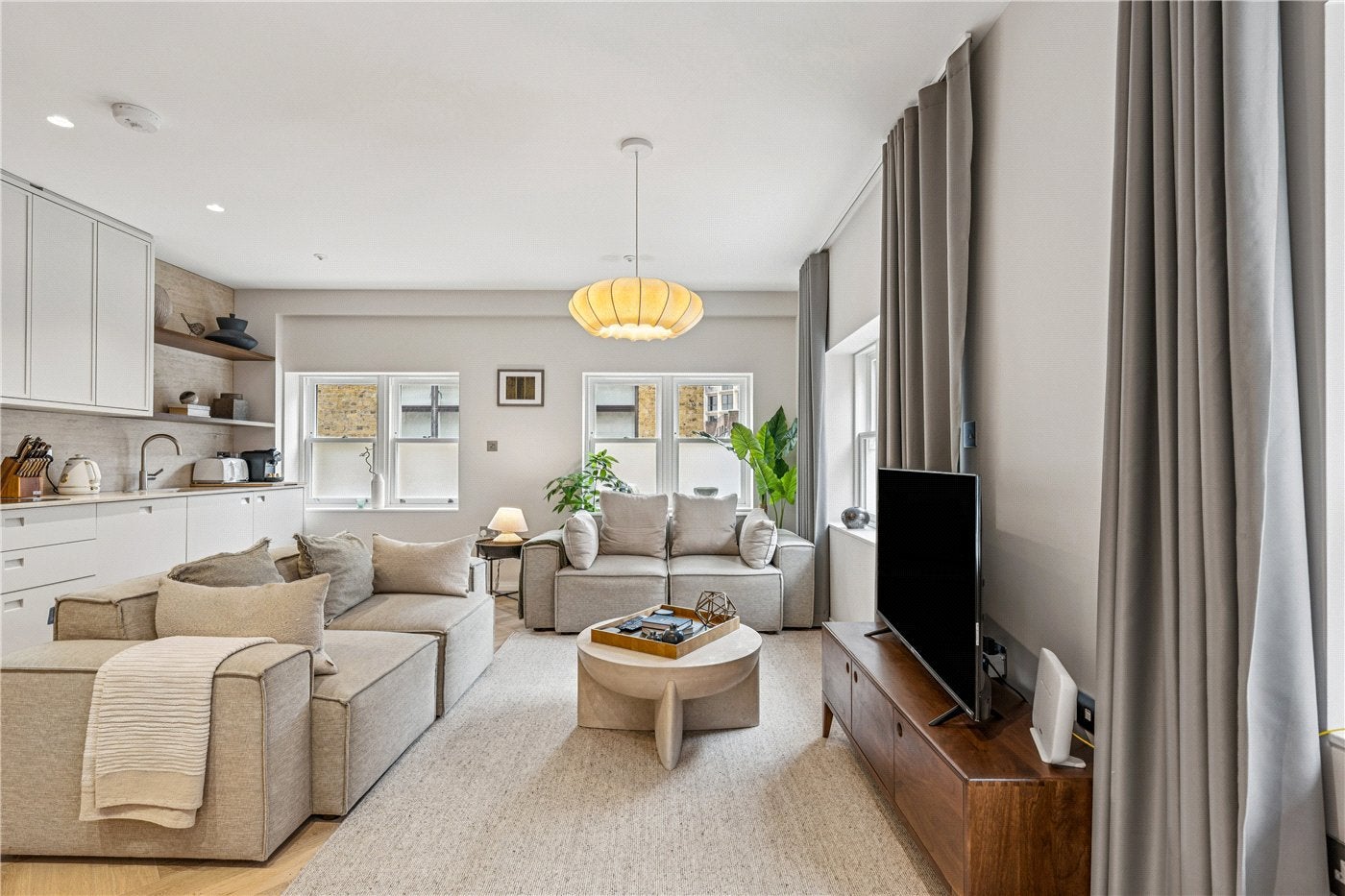 Flat Stukeley Street in Greater London