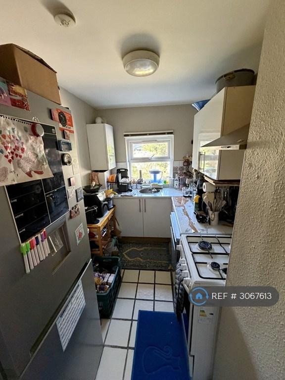 Flat Merivale Road in Greater London
