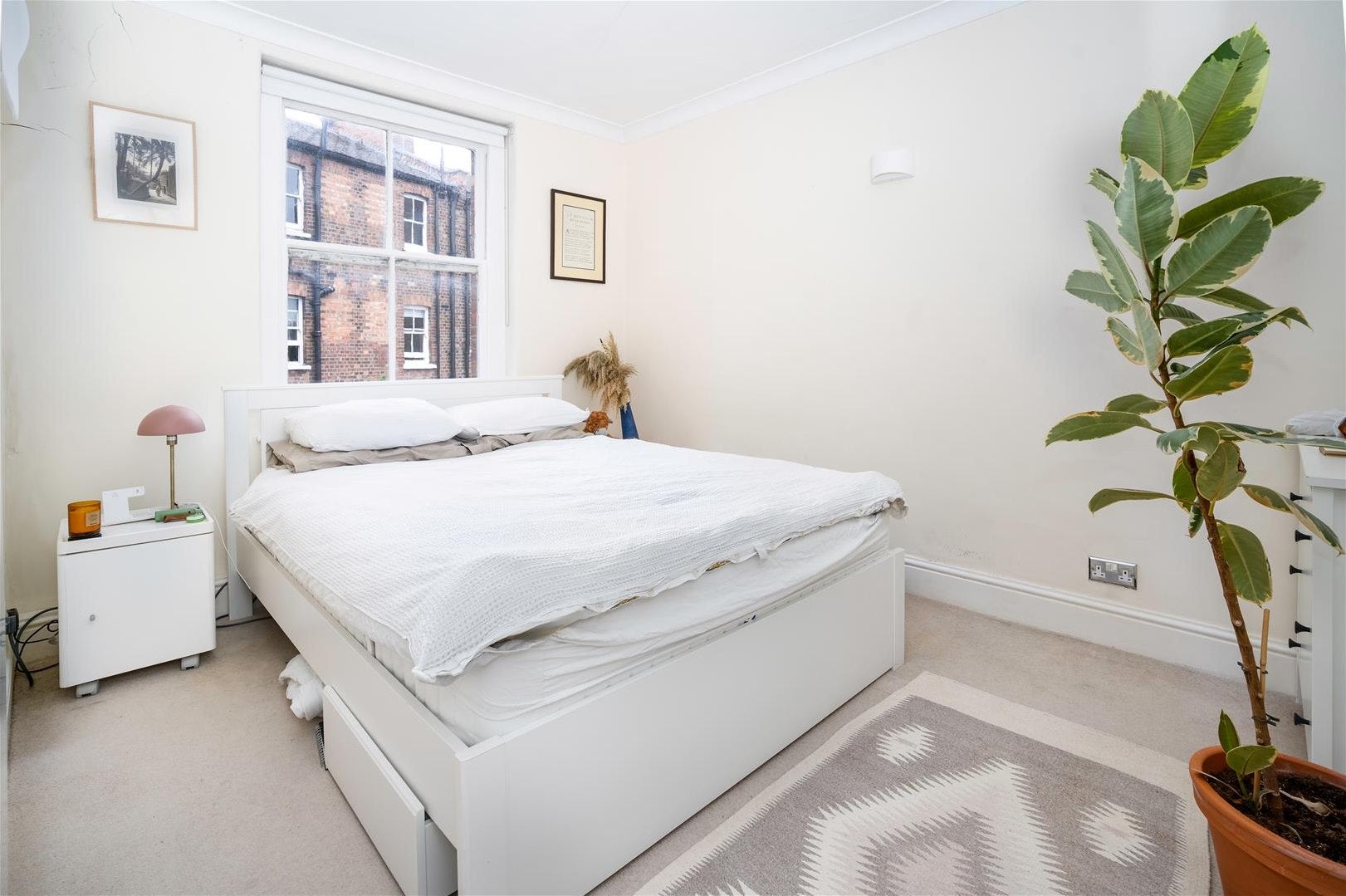Flat Cloudesley Place in Greater London