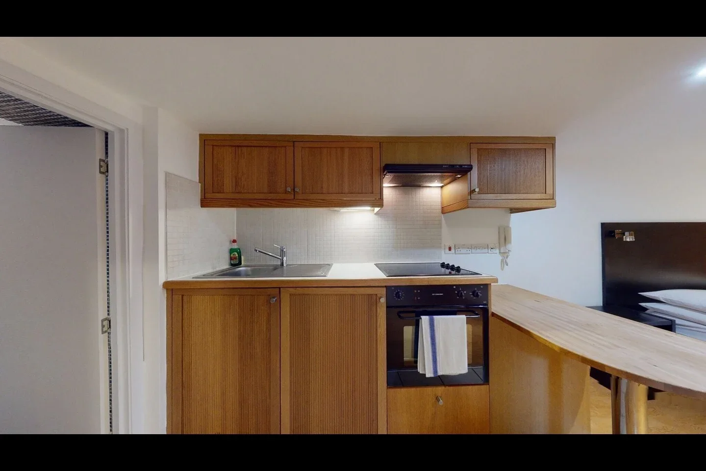 Flat Cartwright Gardens in Greater London