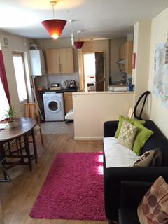 Flat Colum Place in Cardiff
