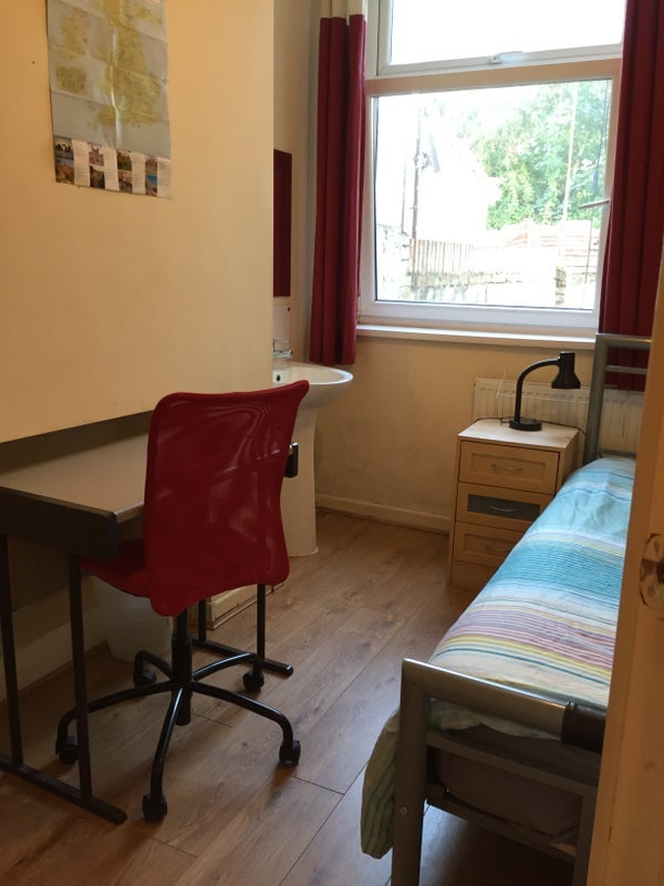 Flat Colum Place in Cardiff
