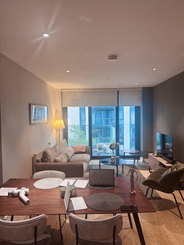 Room Exhibition Way in Greater London