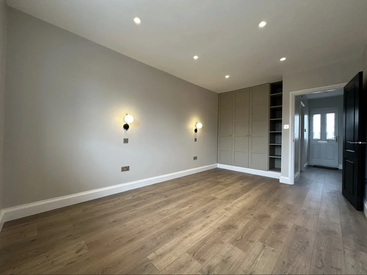 Flat West End Road in Greater London