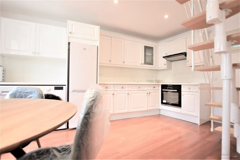 Flat Rue de la Sabretache in Le Chesnay-Rocquencourt