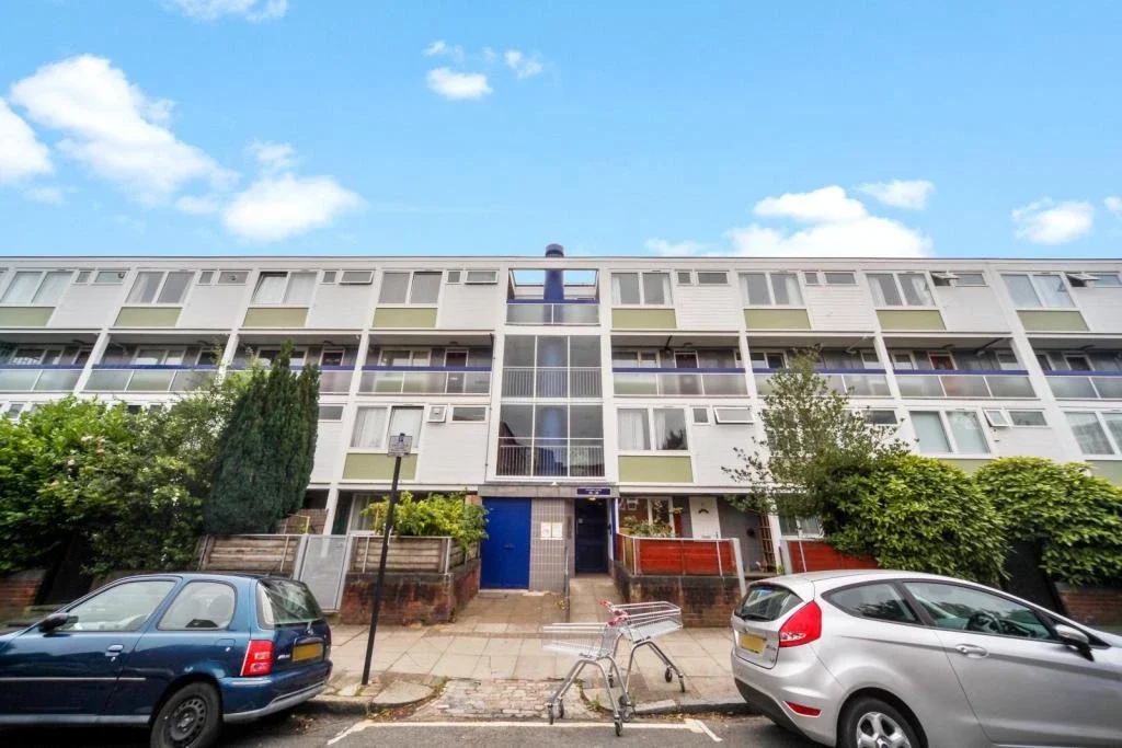 Flat Twyford Street in Greater London