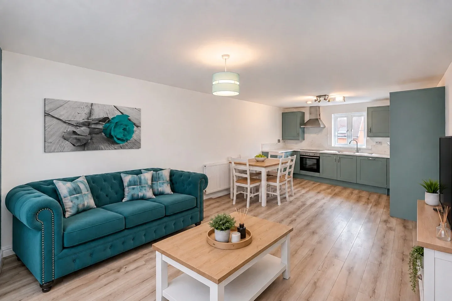 Flat Abbess Terrace in Epping Forest