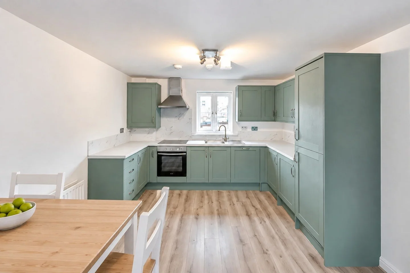 Flat Abbess Terrace in Epping Forest