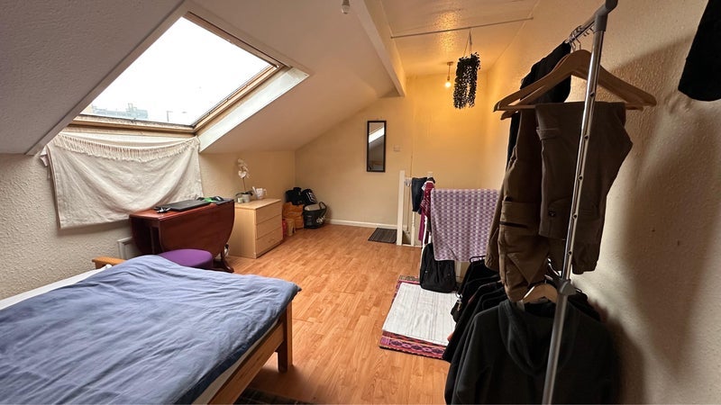 Room Ashton Street in Leeds