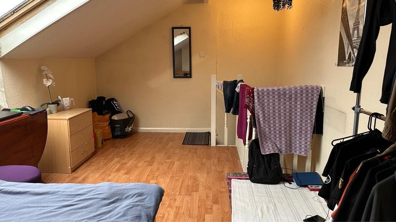 Room Ashton Street in Leeds