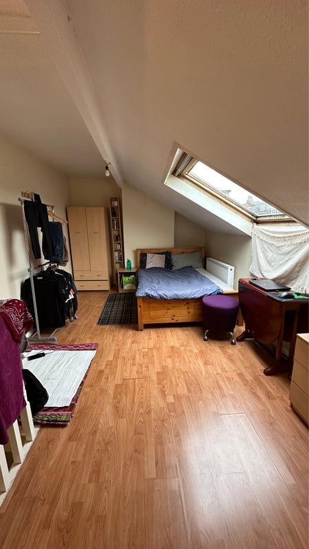 Room Ashton Street in Leeds