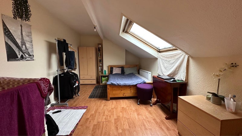 Room Ashton Street in Leeds