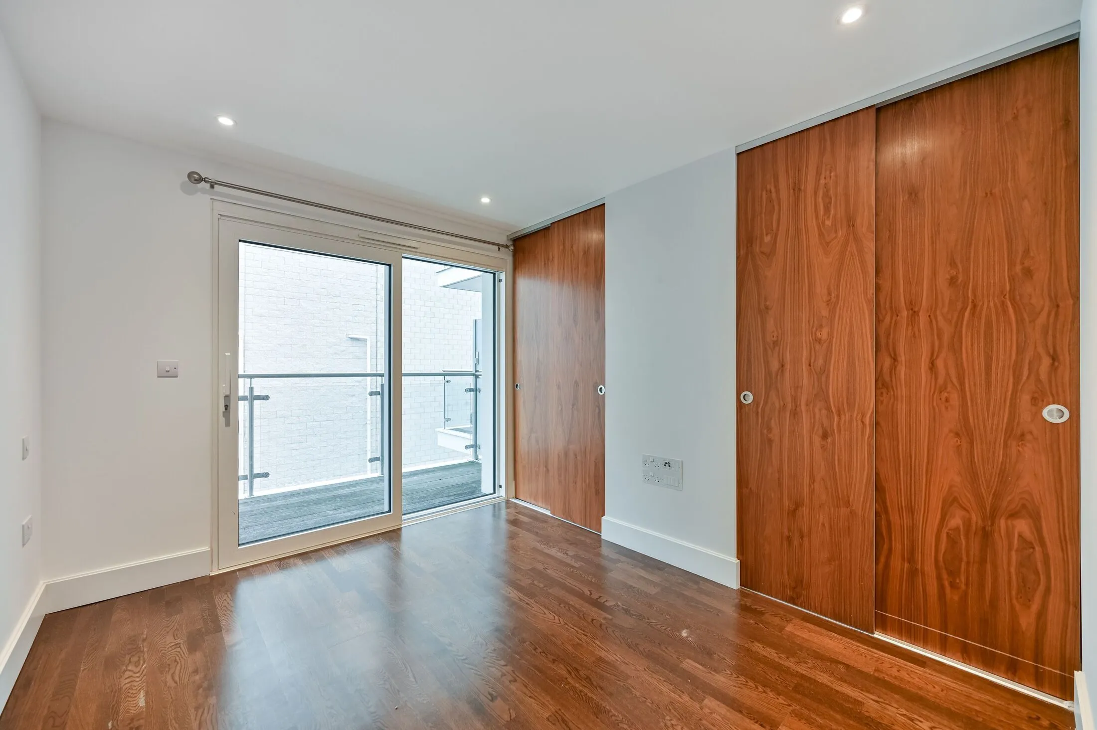 Flat Down Hall Road in Greater London