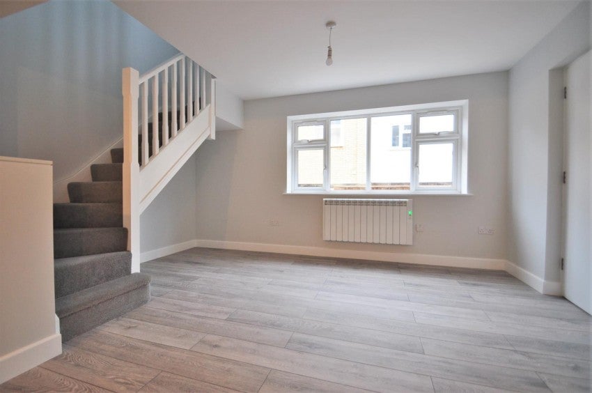 Flat Westdale Road in Greater London