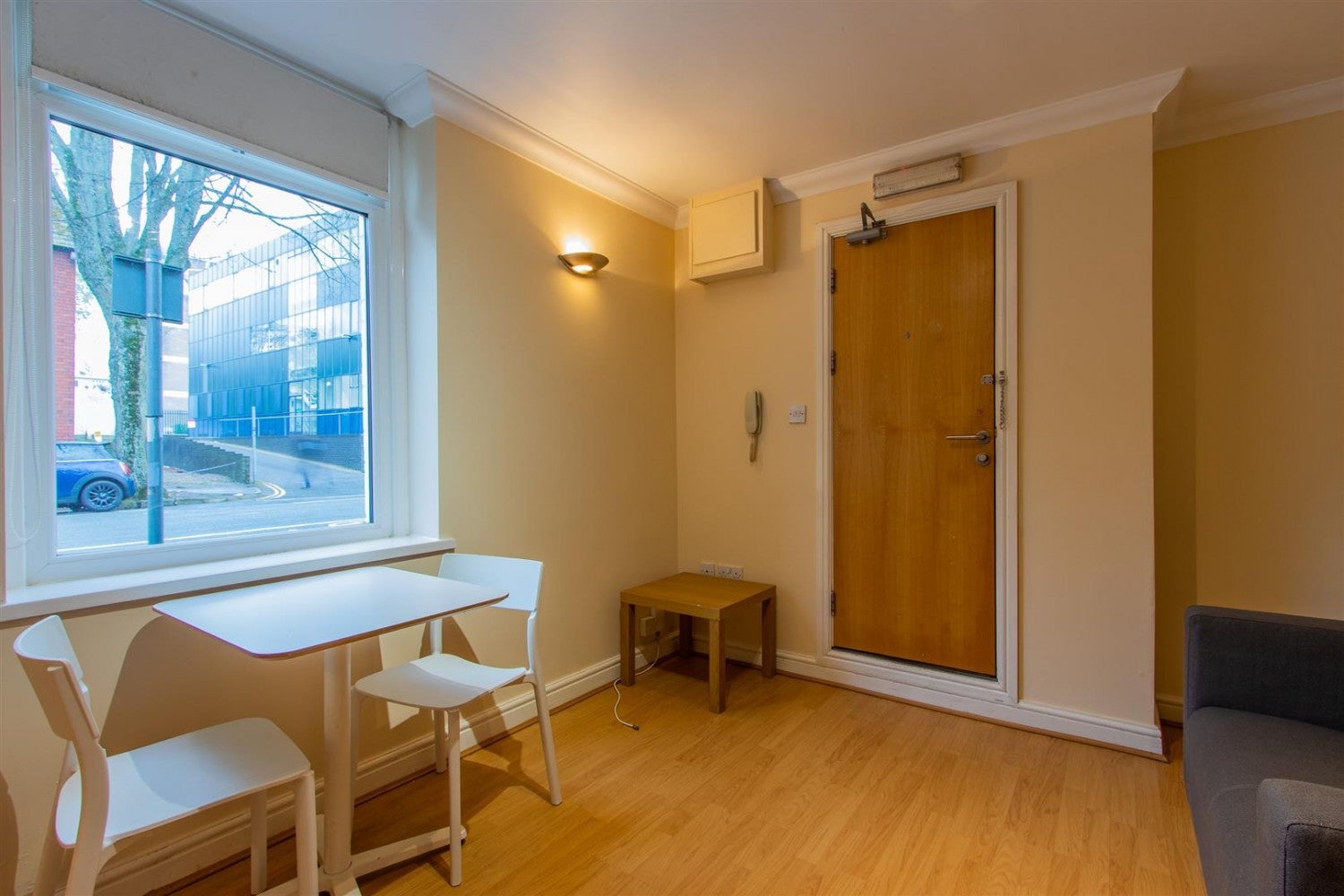 Flat Senghennydd Road in Cardiff