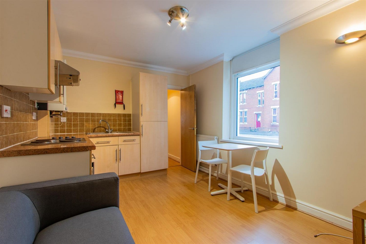 Flat Senghennydd Road in Cardiff