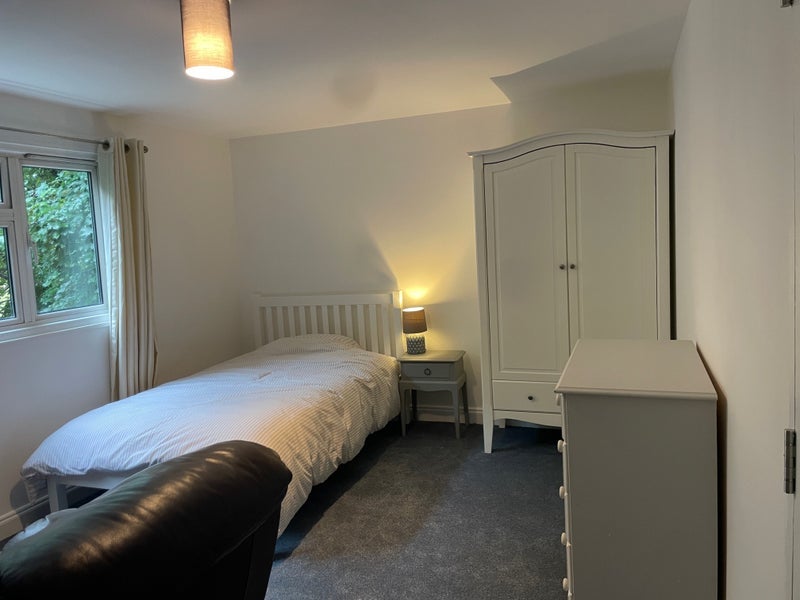 Room Greenfields in Maidenhead