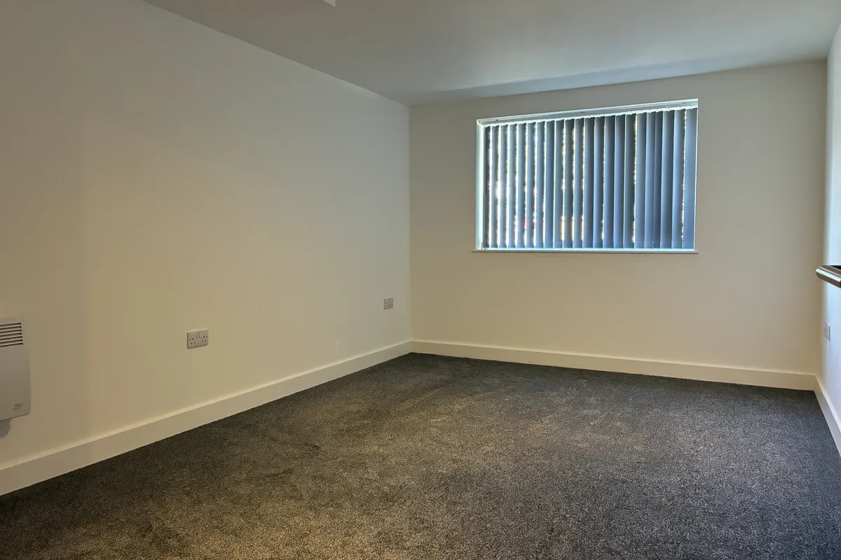 Flat Glumangate in Chesterfield