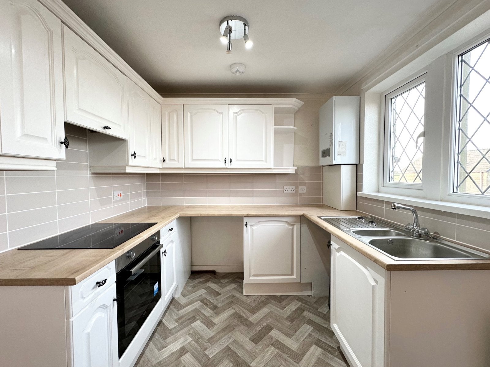Flat Bayfield Close in Kirklees